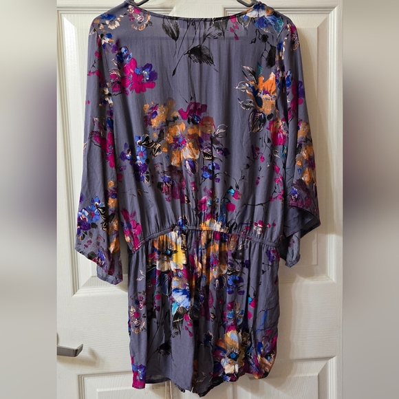 Umgee romper, washed but never worn, Large - Picture 2 of 2